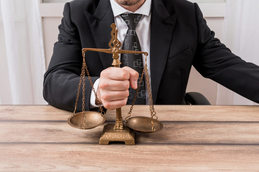 lawyer-with-weighing-scales